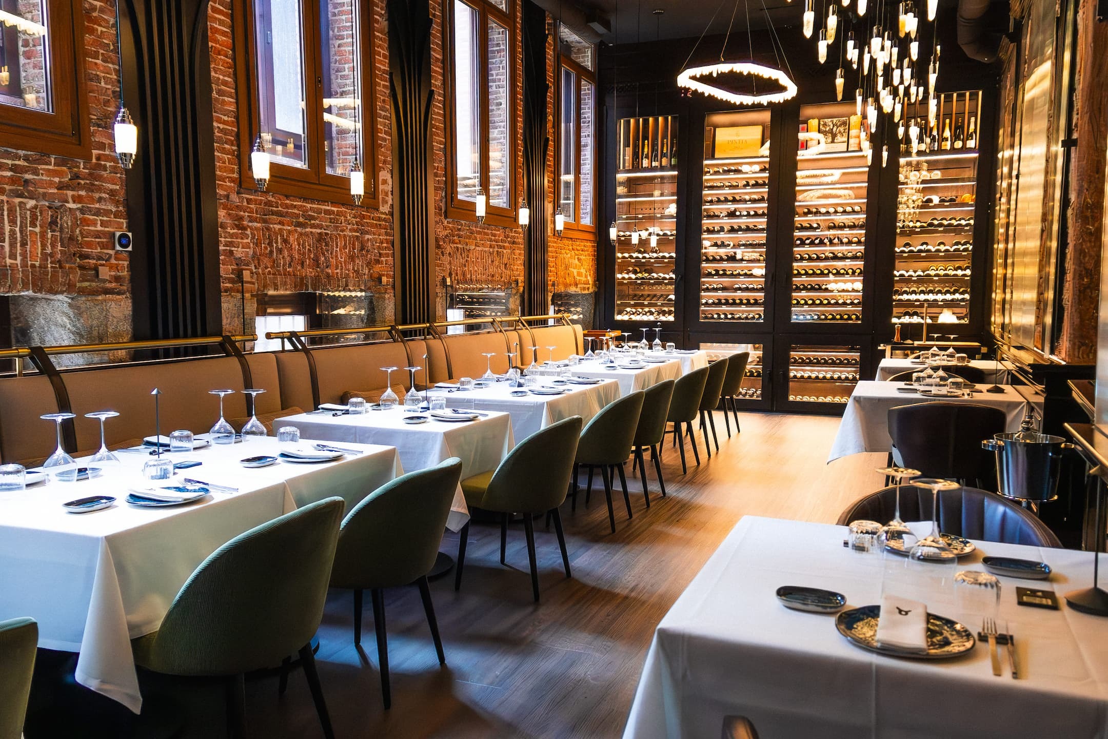 Luxury dining atmosphere